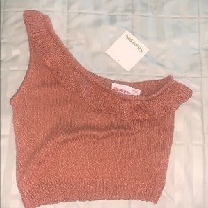Woman’s crop top